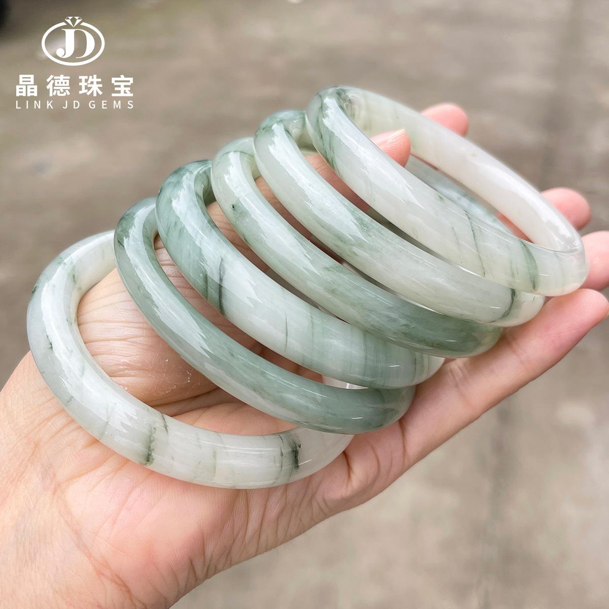 Jingde Jewelry Natural Tianshan Jade Bracelet, Large Wide Band, Ice-Clear Jade Color, Elegant and Brightening, Round Bar Bracelet Wholesale