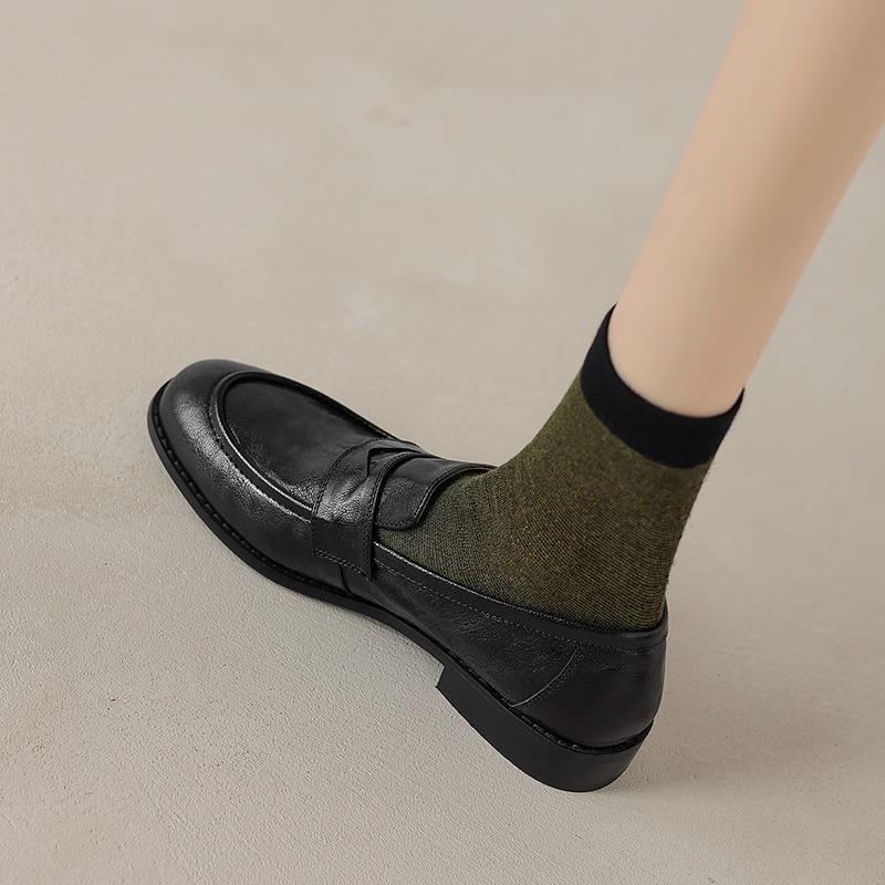 Soft Sheepskin~Genuine Leather Flat Loafers, British Style, Round Toe, Retro, Shallow Cut, Slip-On, Stunningly Beautiful and Versatile Small Leather Shoes