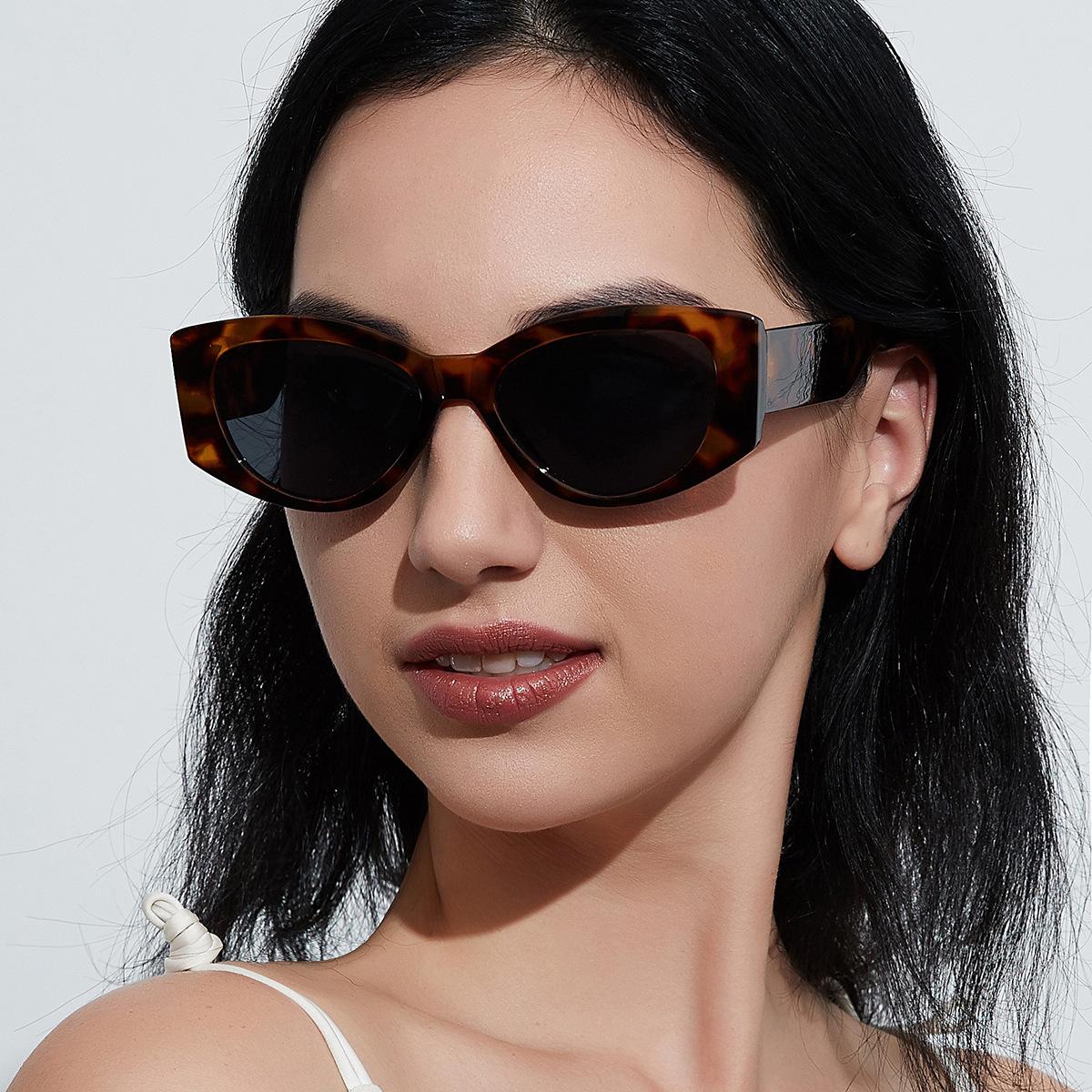 Xunge Frame Tortoise Shell Cat Eye Glasses Trendyy European and American Retro Men's Sunglasses Fashionable Wear Sunglasses Women's New Style