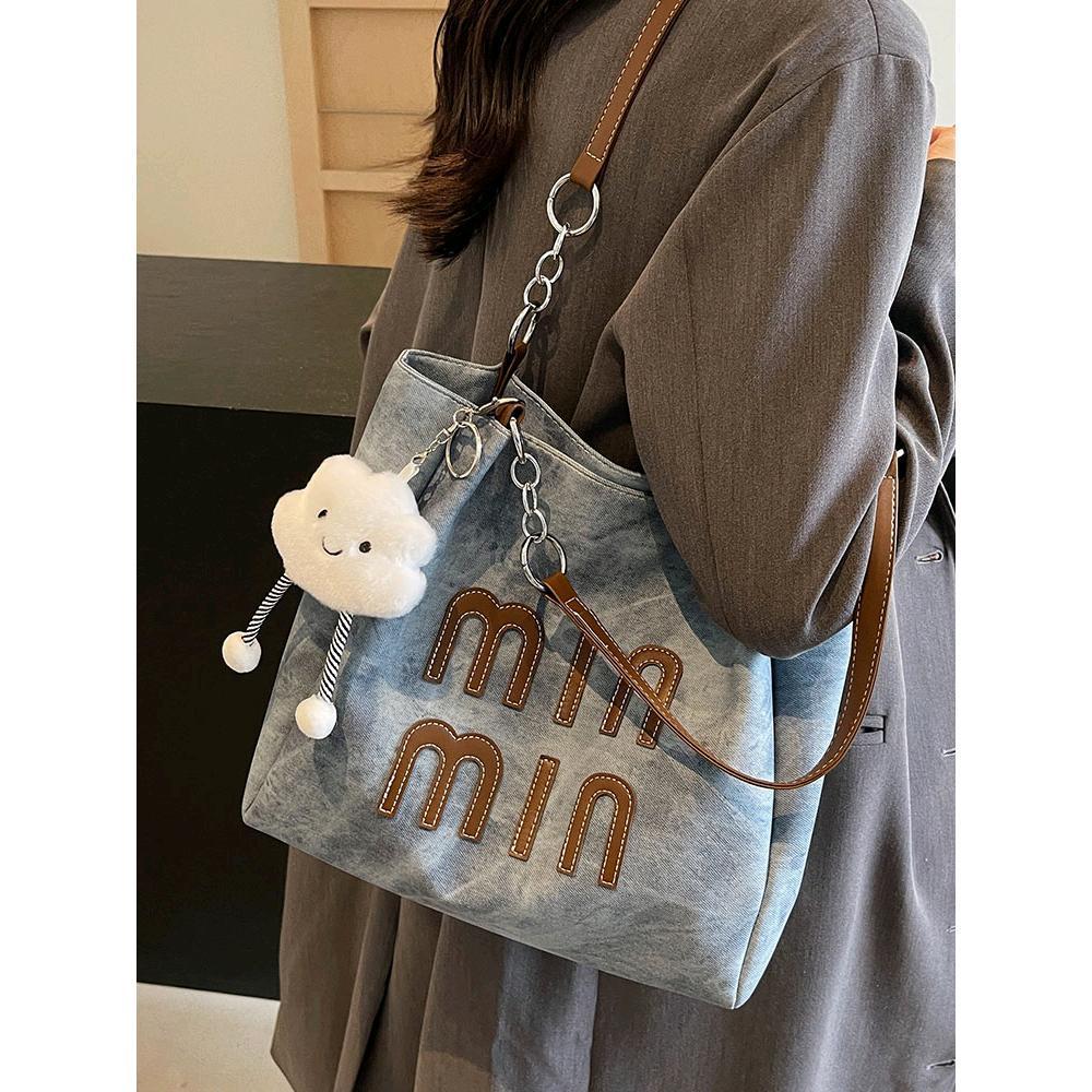 Cross-Border Large-Capacity Casual Letter Tote Bag for Women 2025 New Autumn Fashion High-End College Student Shoulder Bag