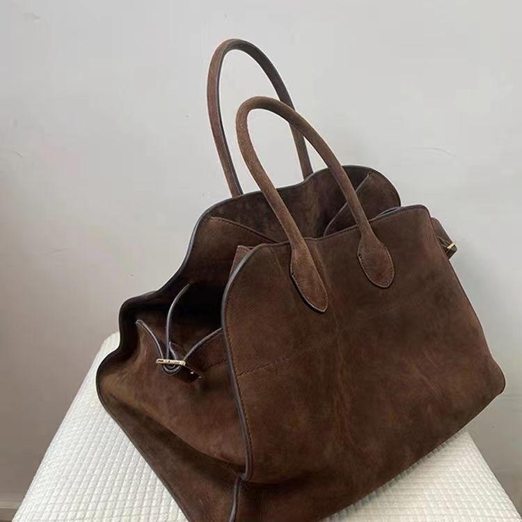 Tote Bag Women's 2024 New Autumn and Winter High-End Niche Design Large Capacity Retro Commuter Handbag