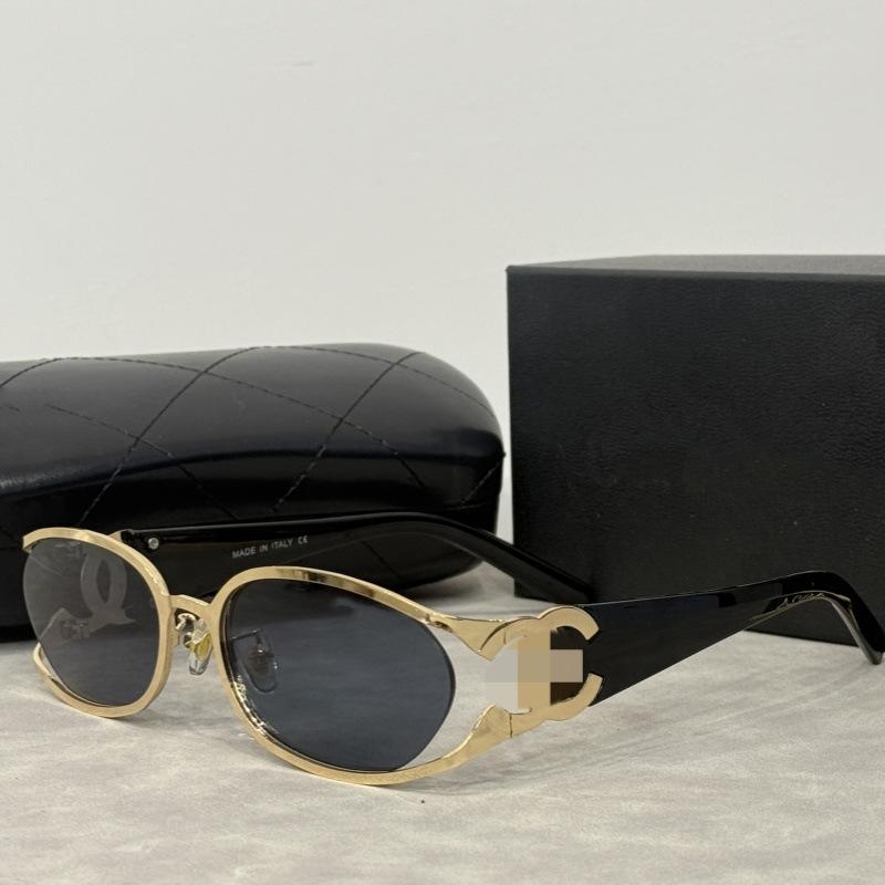 2025 New Trendy Vintage-Style Sunglasses with Metal Hollow Design, Chanel-Inspired Sunglasses, Popular among Internet Celebrities, Fashionable and Versatile for Men and Women 4024