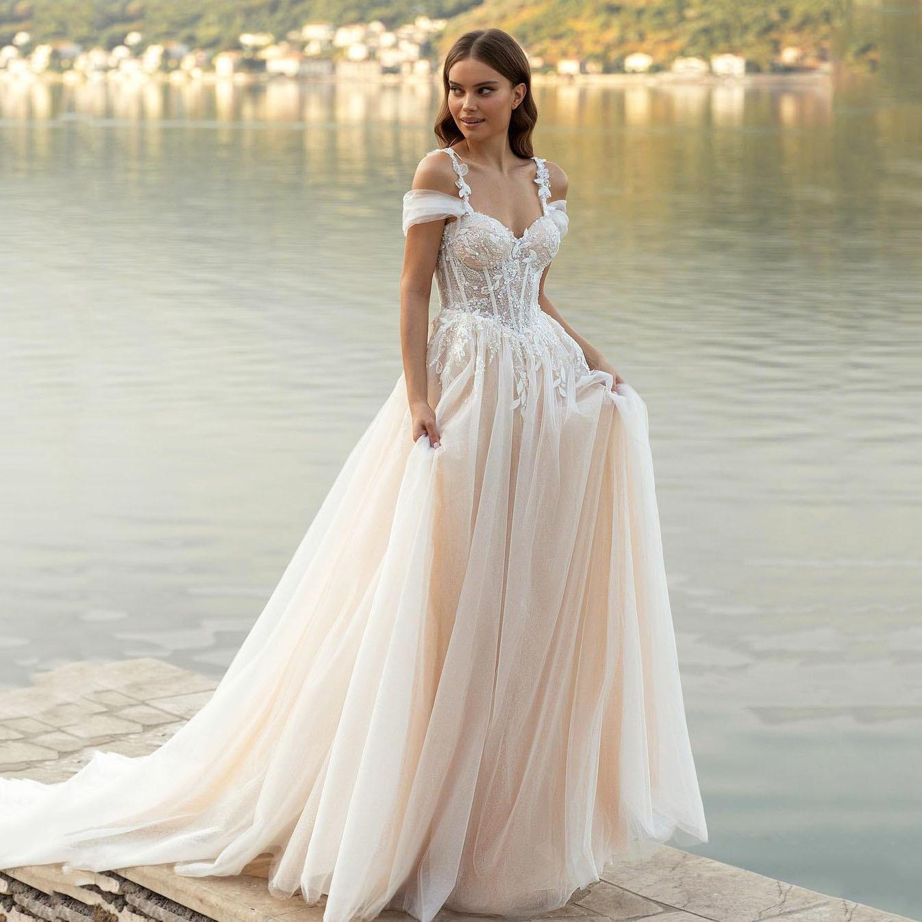 Off-Shoulder Wedding Dress, Forest Style, 2026 New Model, Simple A-Line Style, Slim Fit, Mermaid Style, Travel Photography, Small Train, Soft Tulle, Flattering