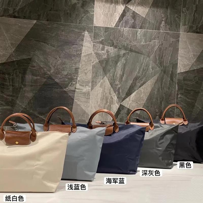 Dragon Inlaid Travel Bag Nylon Waterproof Dumpling Bag with Cowhide Luggage Bag Single Shoulder Crossbody Bag Eco-Friendly Color Series