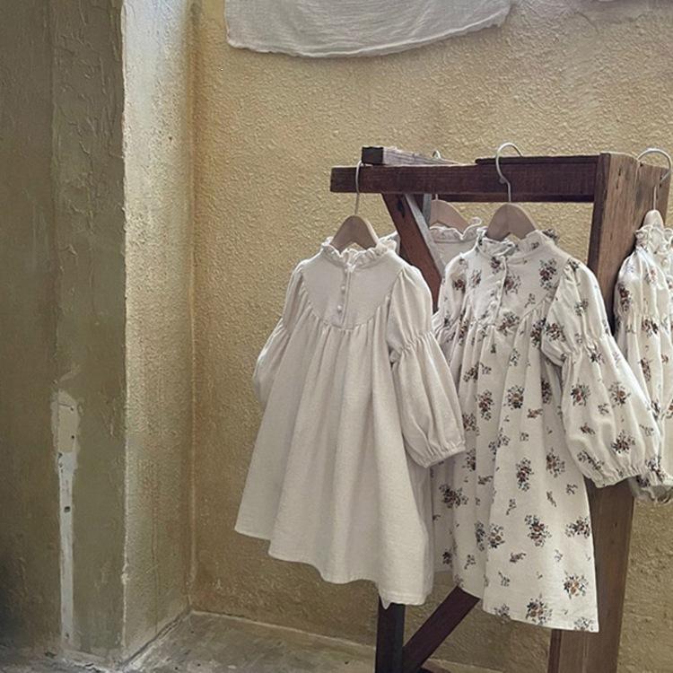Autumn dress for baby girls with small floral patterns, Korean vintage elegant children's clothing, ruffled collar princess dress, infant long dress