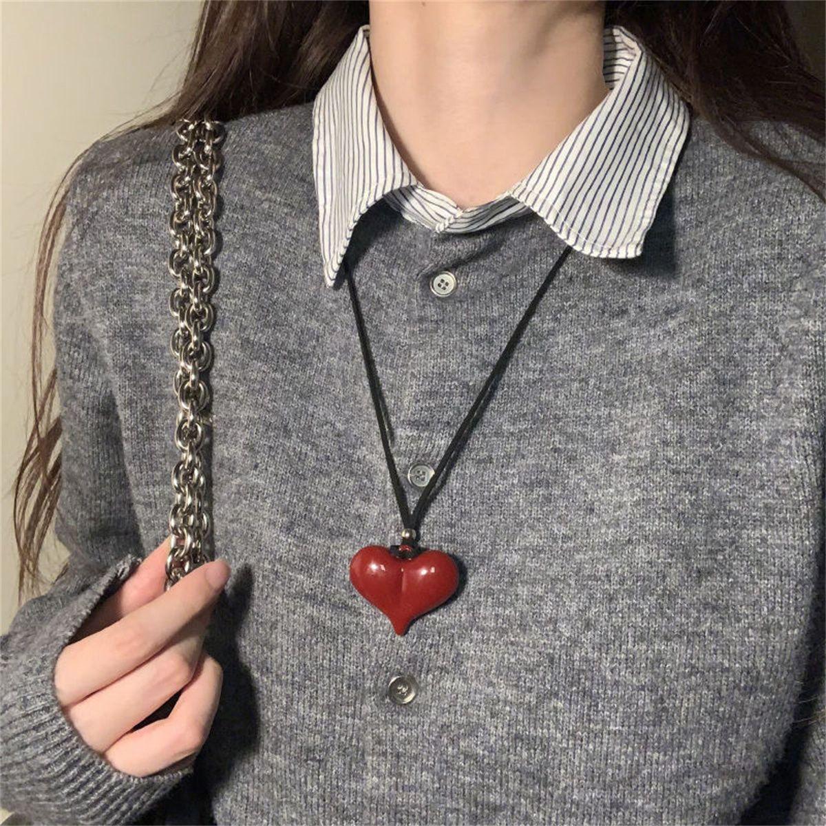 Minimalist Heart Pull-String Necklace for Women 2025 New Trend Popular Braided Sweater Chain Unique High-End Sweatshirt Chain Accessory