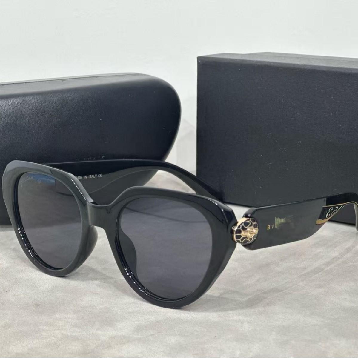 2026 New Fashionable High-End Snake-Head Sunglasses for Women, High-Quality Wholesale and Dropshipping 8153