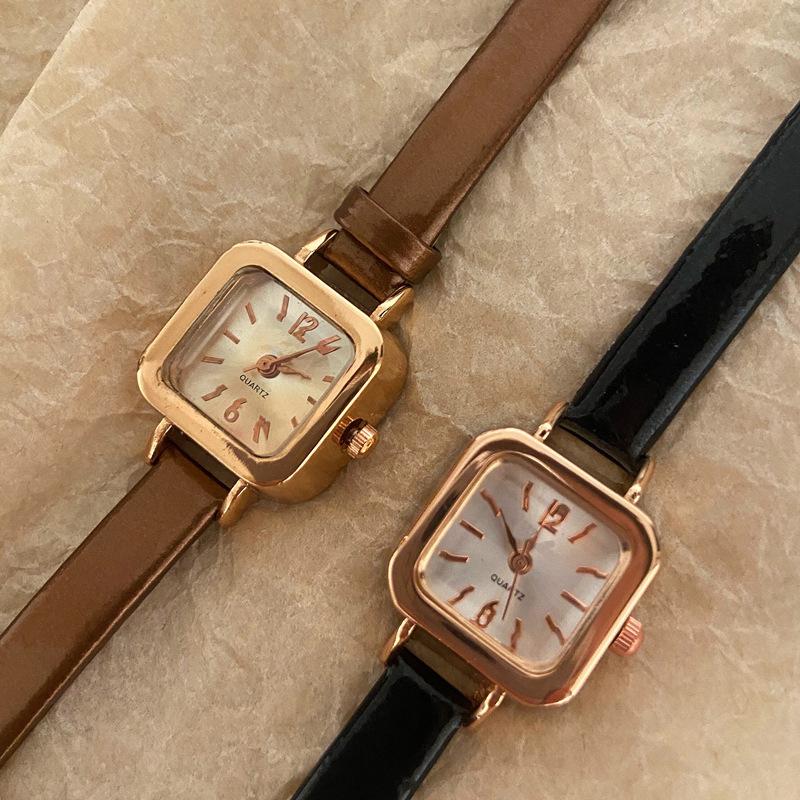 Women's Watch Korean-style Light Luxury Small Square Watch Artistic Retro Elegant Women's Watch High-value Quartz Watch for Girls