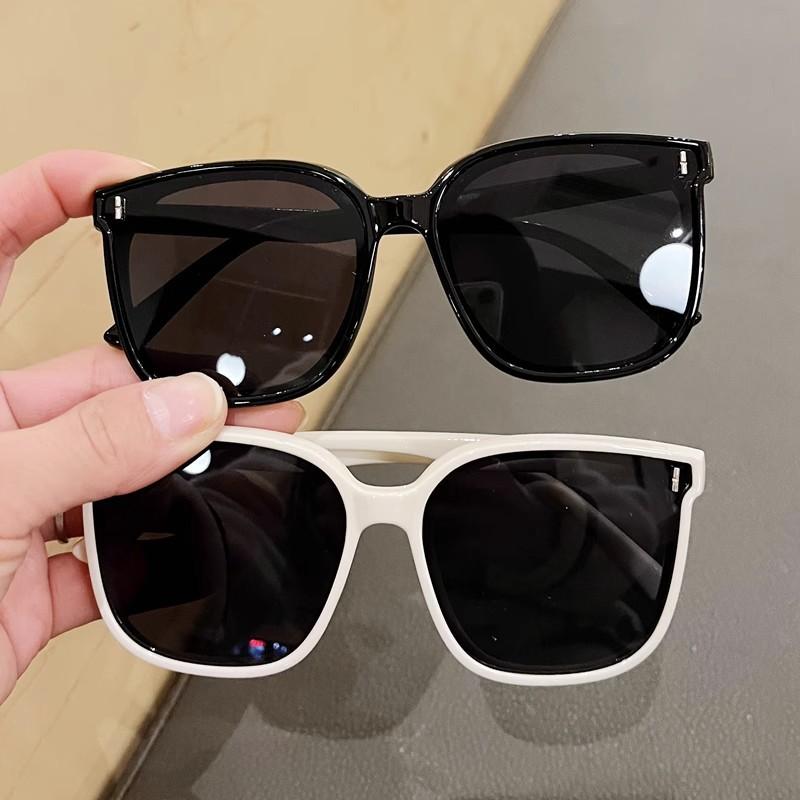 Factory children's large frame sunglasses fashionable fashionable glasses boy personality baby boy UV-proof sunglasses photo