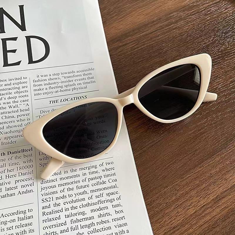 Cat-Eye Sunglasses for Women, Elegant and Versatile, Sun Protection Sunglasses for Street Style Fashion, Men's Ins-Style Sunshade