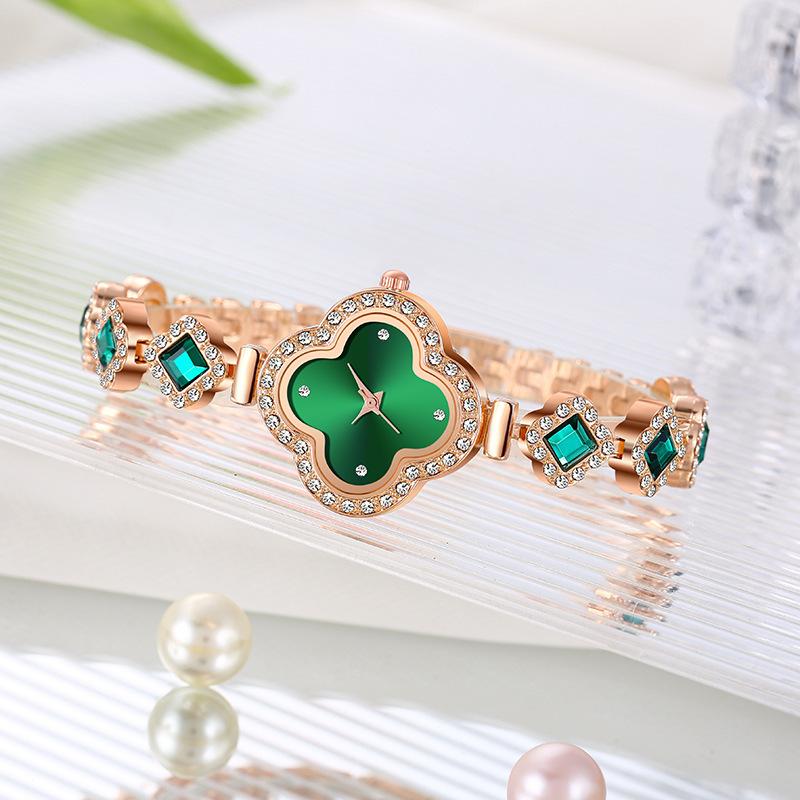 Source Factory Hot-Selling Fashion Four-Leaf Clover Bracelet Quartz Watch Casual Versatile Women's Watch Women's Watch