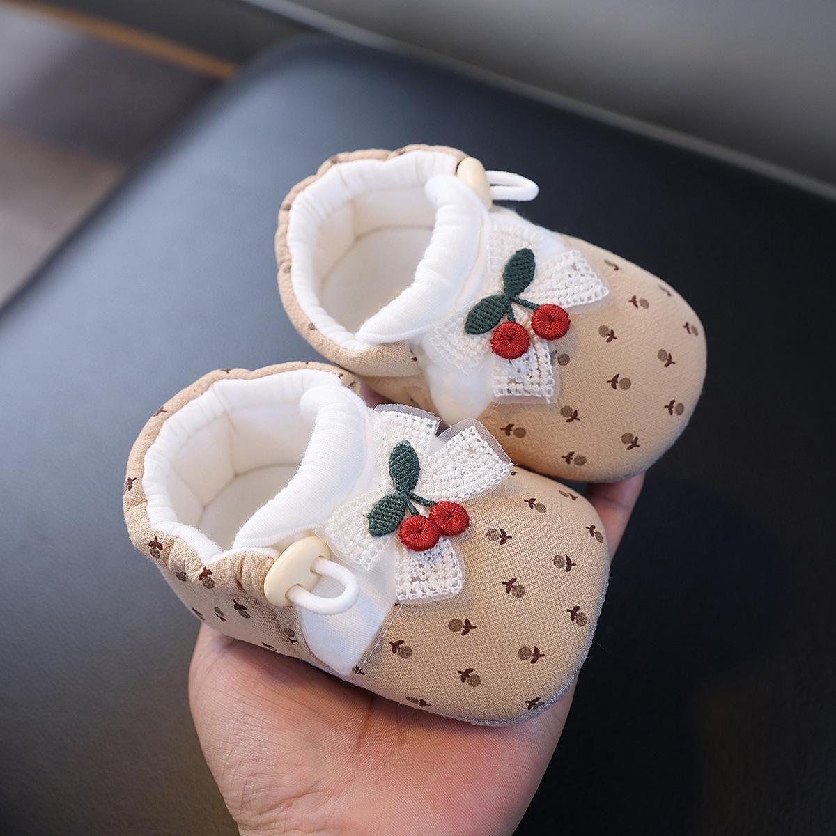 Cross-Border Wholesale Baby Girls' Shoes and Socks, Spring and Autumn Thin Style, Non-Slip Soft Sole Pre-Walking Shoes, Lightweight Breathable Cotton Single Shoes for Babies