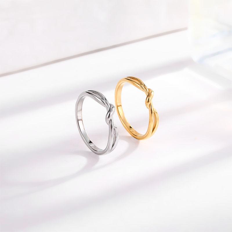 Simple Fashion Endless Tie Nodule Titanium Steel Ring Women's Niche Design Advanced Sense Tiktok Internet Celebrity Same Style Accessories