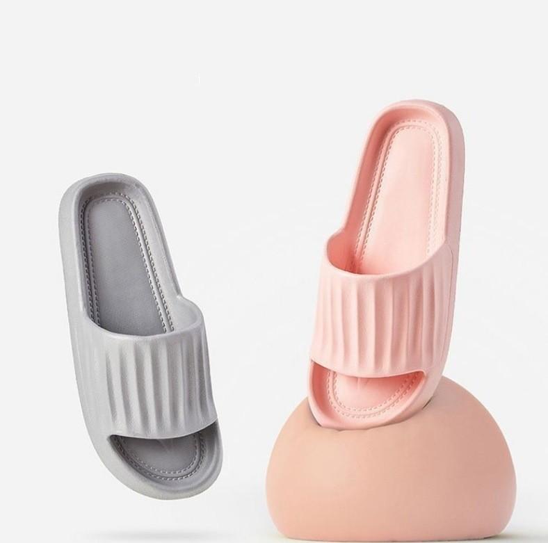 Couple Slippers Home Bathroom Slippers Indoor Bathroom Slippers Men and Women Simple Non-Slip Sandals Wholesale