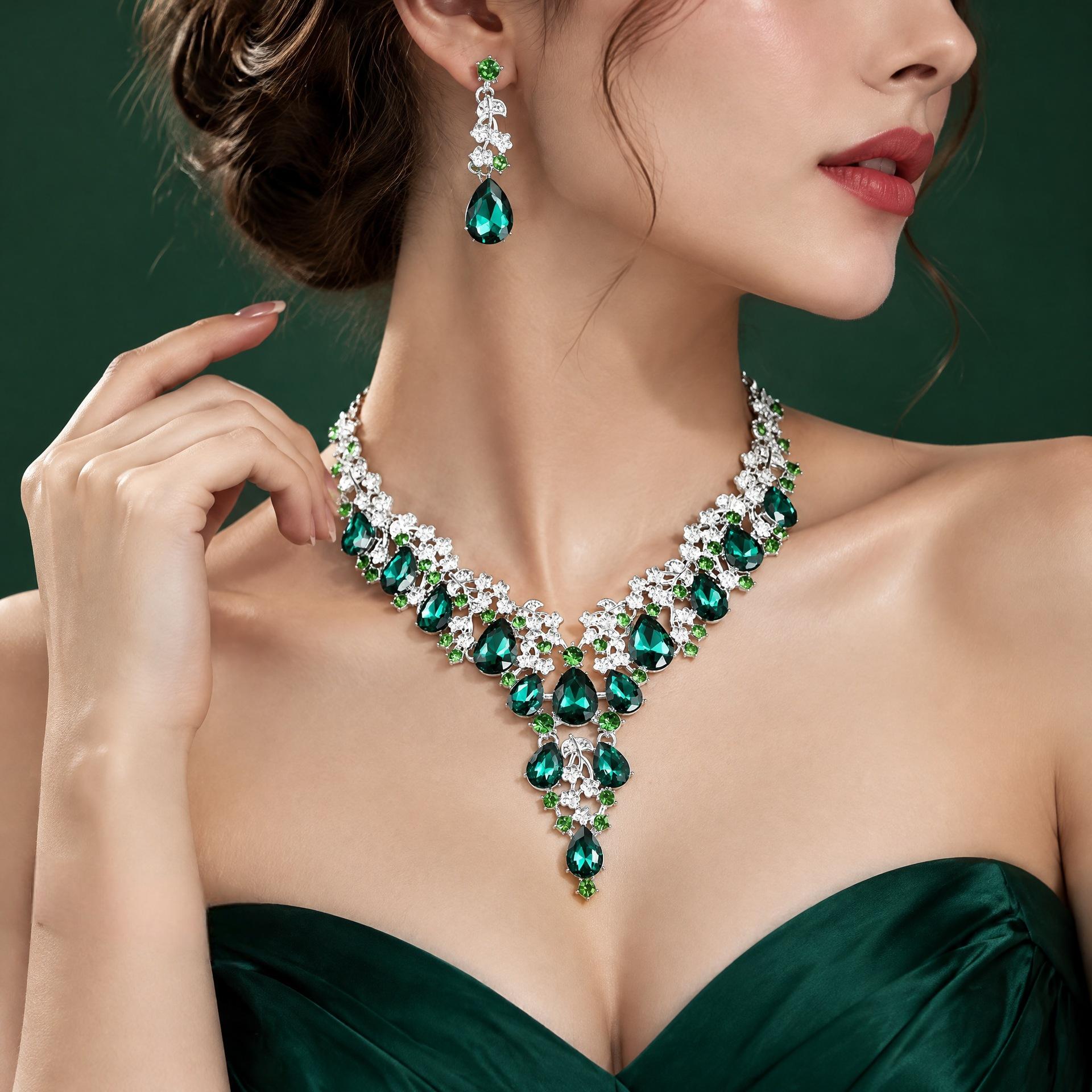 Europe and the United States hot-selling necklace earrings suit high sense three-piece bridal wedding accessories new foreign trade cross-border supply