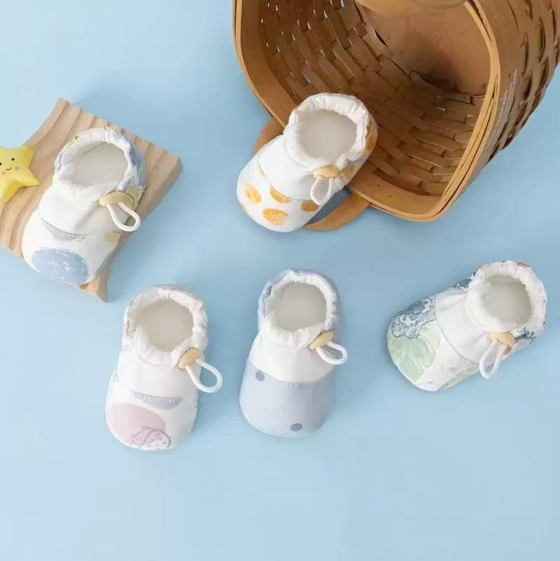 Baby shoes 0-3-12 months 6 to 1 year old step front shoes spring and summer thin elastic buckle soft bottom shoes for boys and girls
