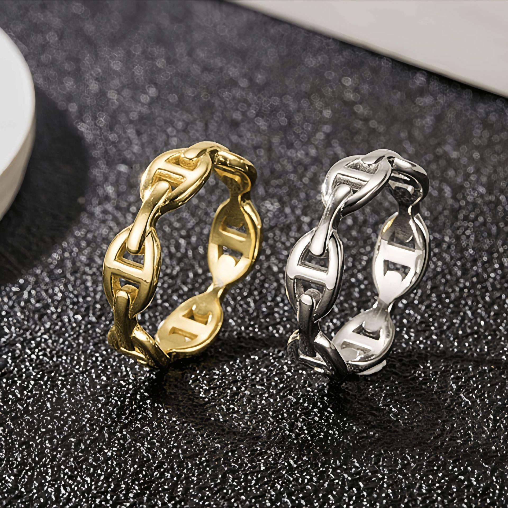 Titanium Steel Non-Fading Pig Nose 18K Gold Ring Women's Niche Design Ins Cold Style Index Finger Ring Hand Jewelry
