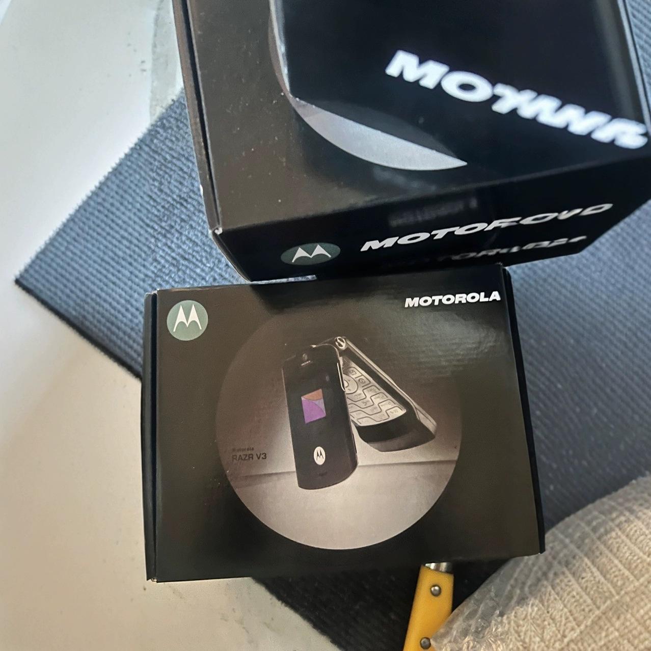 for raze v3 mobile phone packaging motorola mobile phone packaging