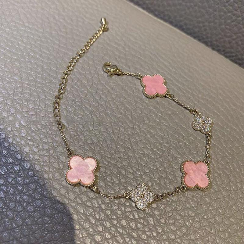 2024 New Super Shiny Full Diamond Four-Leaf Clover Bracelet for Women, Ins-Style Light Luxury Niche Bracelet, Personalized Versatile Hand Jewelry