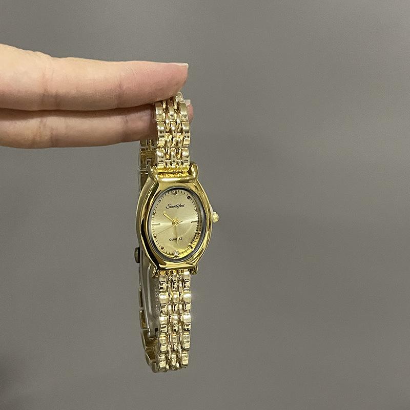 New Ins Mid-Century Style Retro Quartz Watch Oval Watch Ladies Temperament Steel Band Watch Fashion Cross-Border Supply