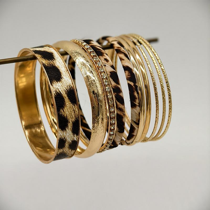 European and American Cross-Border Rhinestone-Embellished Leather Leopard Print Bracelet, Vintage Artistic Wristband with Exaggerated Design, Stackable Jewelry for Women, Retro