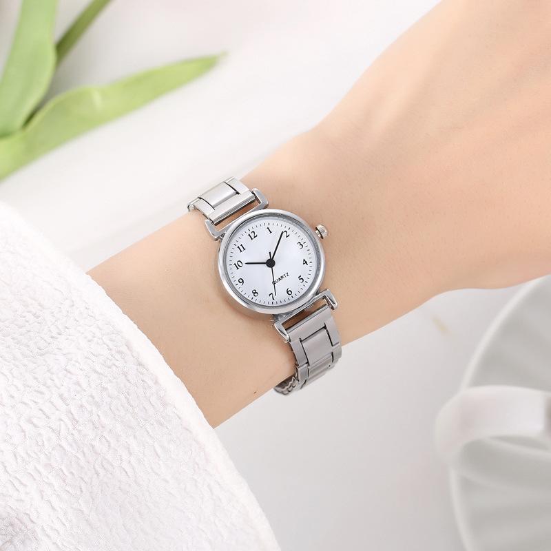 Watch Ins Niche Forest Style Female Student Small Fresh K-Style Simple Retro Literary Elegant Versatile Quartz Watch