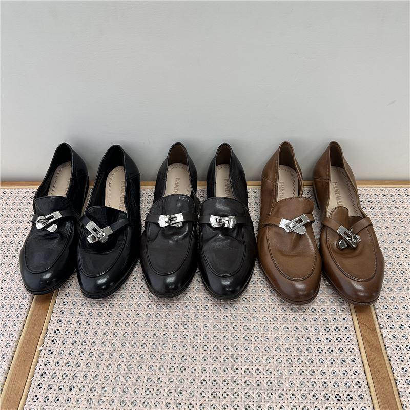 Unlabeled ~ Niche Washed Horsehide Loafers for Women, Slip-On Lazy Shoes, British Style Retro Genuine Leather Small Leather Shoes