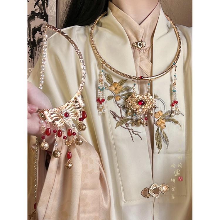 [Joy] Ancient-Style Peace Lock Necklace with Tassels and Cloud Pendants for Women, New Chinese-Style Ming Dynasty Hanfu Choker Accessory