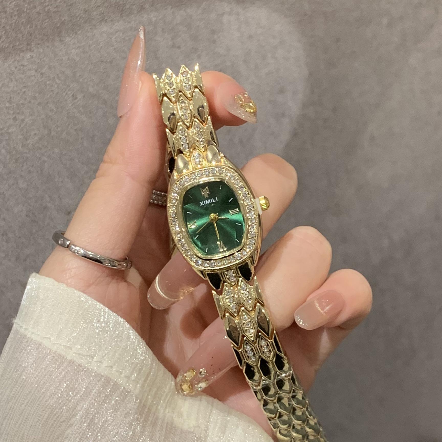 26 Years of New Models of Elegant Business Women's Steel Band Bracelet Watches for Civil Servants and Students, Luxury Diamond-Encrusted, Light Luxury, Exquisite Quartz