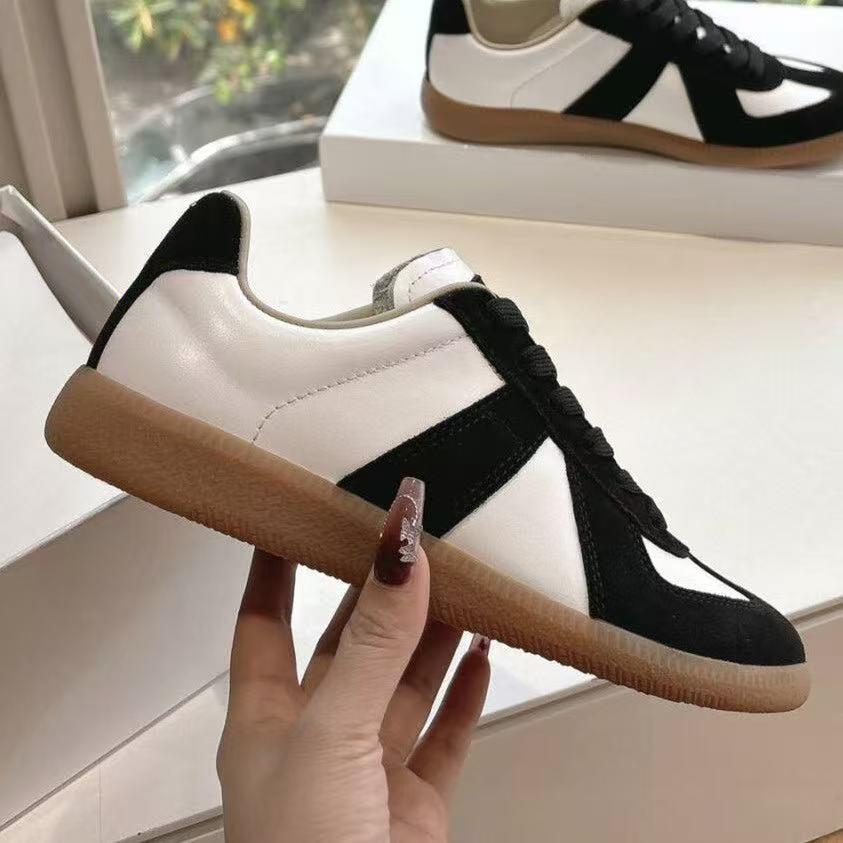 Guangzhou high-quality classic Maji brand 2026 new German training shoes, couple's genuine leather casual lace-up white sneakers