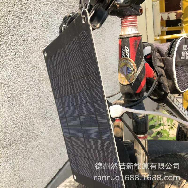 5V regulated USB port solar charging board 5.5W solar outdoor mobile phone mobile power charger