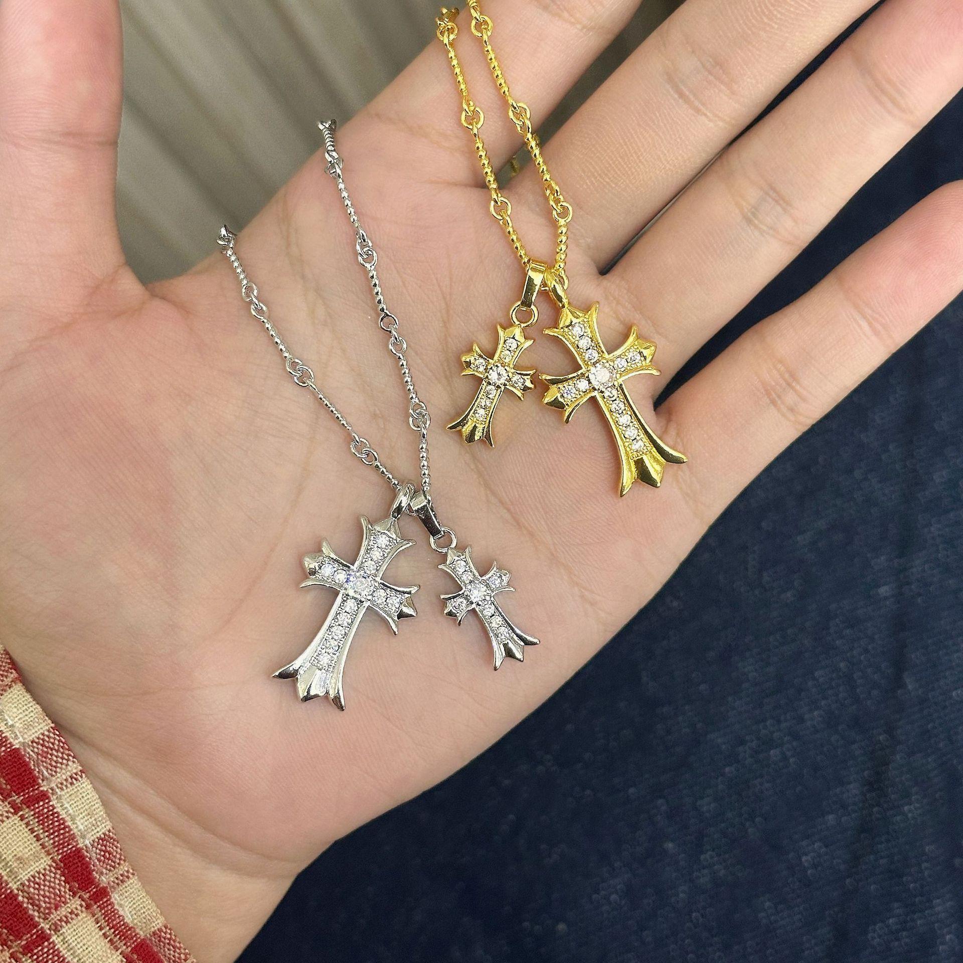 Popular Diamond-Encrusted Double Cross Necklace, Accessible Luxury, Versatile and Fashionable Necklace, European and American High-End I-Clavicle Chain