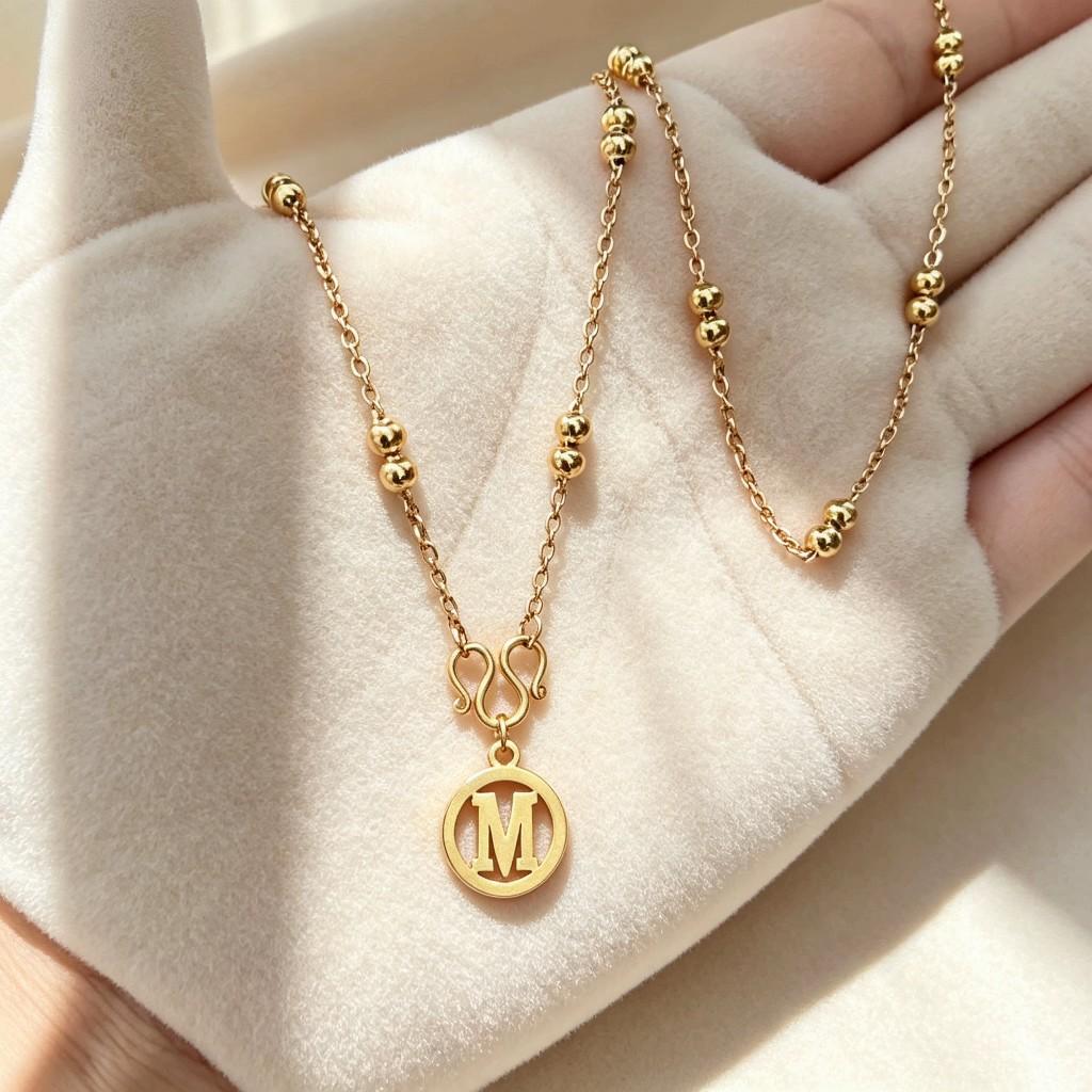 Cross-Border Hot-Selling Personalized Stainless Steel 26-Letter Necklace for Women, Electroplated Gold and Silver Color, Non-Fading, Simple and Versatile Pendant
