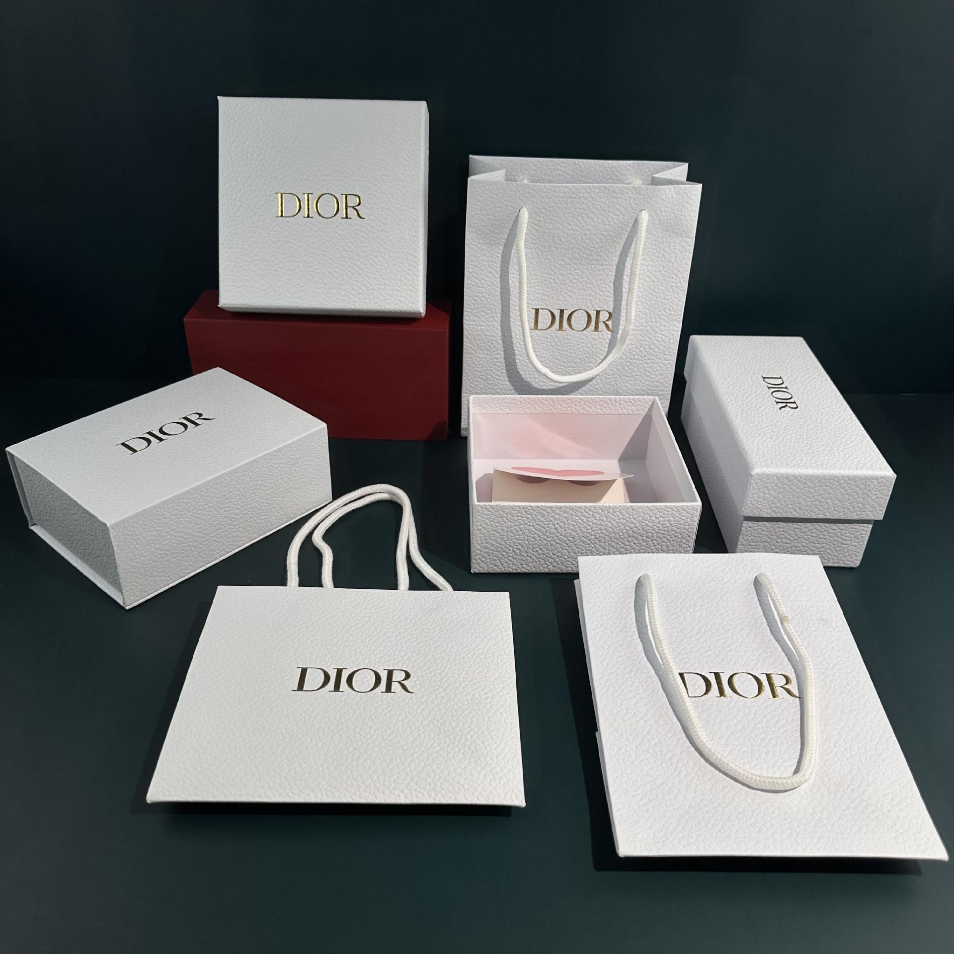 Perfume Gift Bag, Gold Flip-Top Valentine's Day 520 Gift Box, Gift-Giving, Gold-Stamped Valentine's Day Gift Box, Gift Box