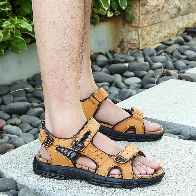 Summer Sandals Men's Thick-Soled Open-Toe Cowhide Men's Beach Shoes Soft-Soled Fashionable Large-Size Outdoor Casual Shoes