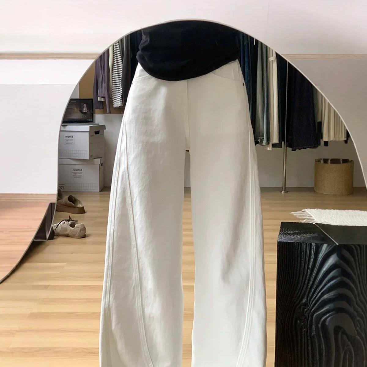 White curved wide-leg jeans for women, 2026 spring new style, high-waisted, slimming, straight-cut scythe pants