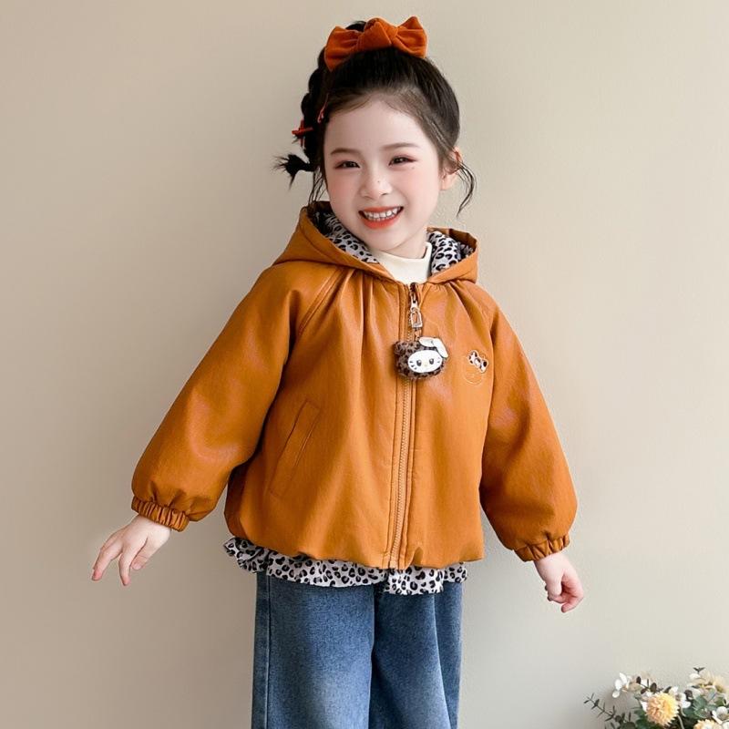 Girls' Cat-Themed Leather Jacket, Autumn/Winter 2026 New Style, Baby Hooded Jacket, Winter Clothing, Children's Padded Top