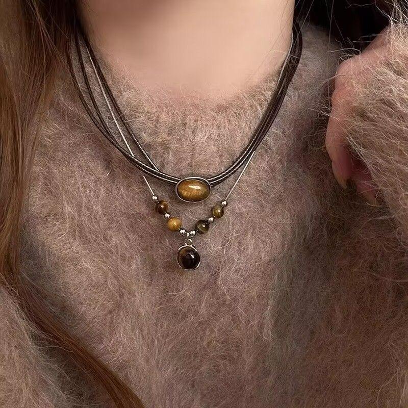 Vintage Leather Imitation Tiger's Eye Stone Necklace for Women, Retro Style Sweater Chain, Light Luxury Niche Layered Clavicle Chain Accessory