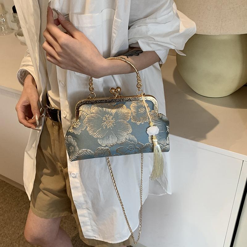 Chinese-style cheongsam gold-trimmed bag, popular light-luxury handmade fabric shoulder and crossbody bag, Chinese-style Hanfu retro handbag