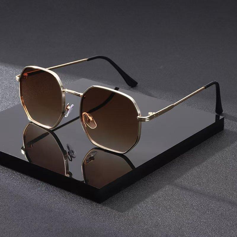 2025 Spring and Summer Men's Sunglasses Cross-Border Square Frame Casual Sunglasses Outdoor Fishing Sun Protection Sunglasses Driving Glasses