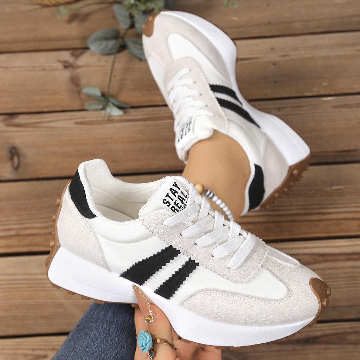 2026 Spring Retro Color-Blocked Sneakers for Women, Soft-Soled Breathable Casual Shoes, Lightweight Lace-Up Fashion Shoes, Multi-Color Women's Shoes
