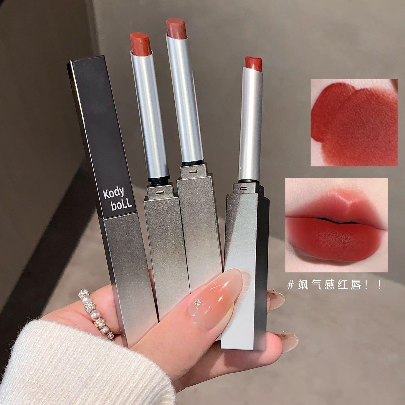Kodyboll Luminous Thin Tube Lipstick Matte Velvet Long-Lasting Non-Fading Lipstick That Enhances Complexion Without Makeup