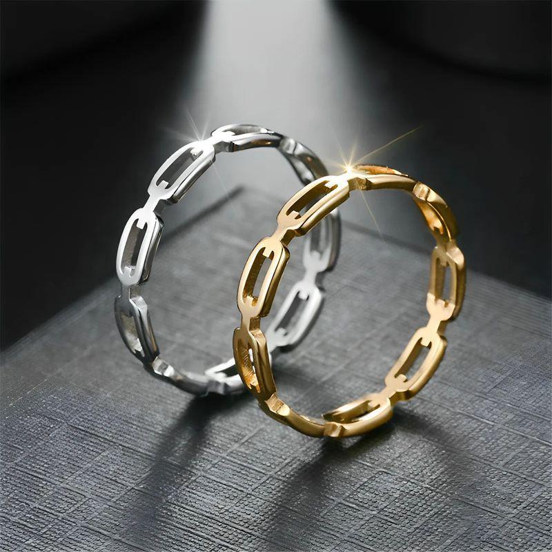 Trendy High-End Small Chain Titanium Steel Ring for Women Minimalist Hollow Design Internet Celebrity Ins Personality Couple Ring