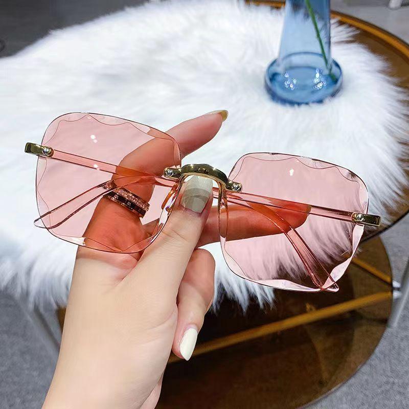 Frameless Edge-Cut Sun Protection Trendy Square Sunglasses for Women Frameless European and American High-End Internet Celebrity Sunglasses for Women