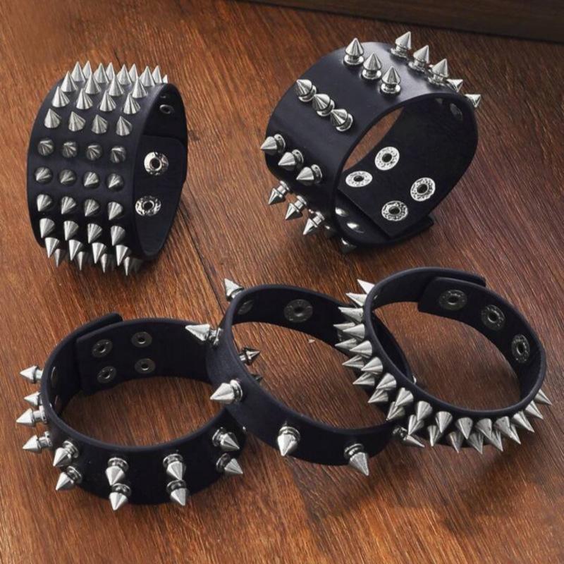 Cross-Border Men's Punk Rock Pointed Rivet Design Multi-Layer Bracelet Non-Mainstream Pu Leather Holiday Bracelet Wrist Strap
