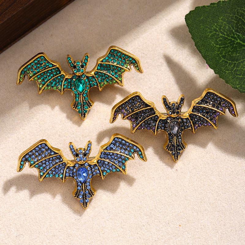 Cross-border New Devil Bat Brooch Retro Men's and Women's Clothes Accessories Environmental Protection Corsage Silk Towel Buckle Clothing Shoe Buckle