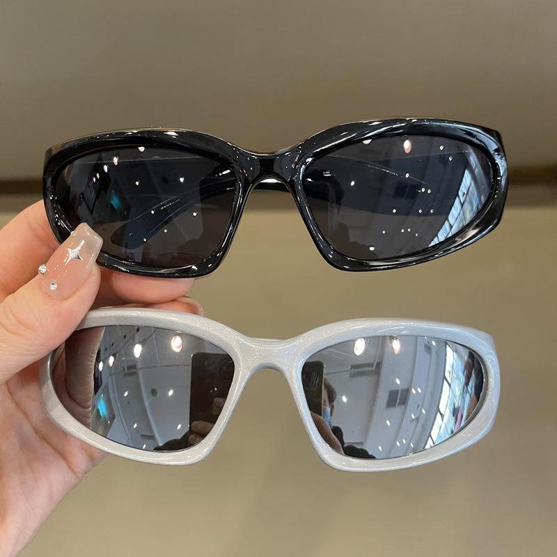 Children's Flying Sunglasses Fashionable Cool UV Protection Baby Sunglasses Personalized Concave Shape Photographing Boy's Sunshade Glasses