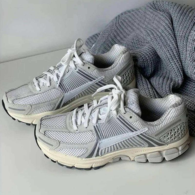 Putian Shoes Vomero 5 Running Shoes Vomero 5Th Generation Marathon Retro Valentine's Day Casual Sports Shoes for Men and Women