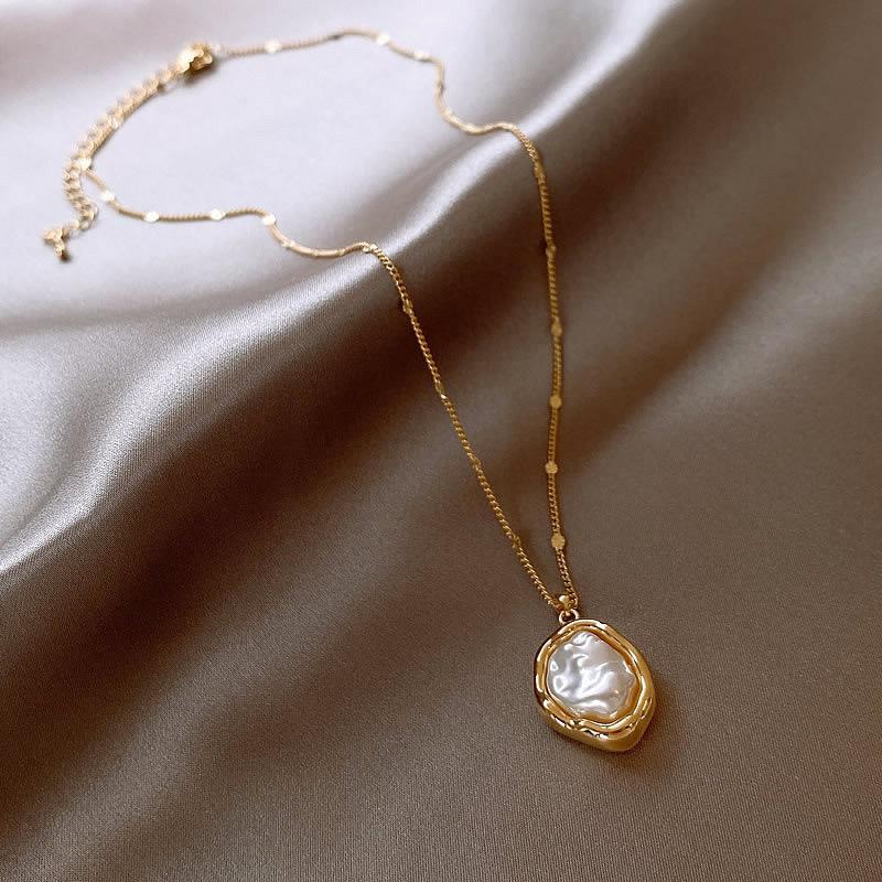 Irregular Baroque Pearl Necklace Women's 2024 New Necklace Entry Luxury Niche Accessories Women's Sense