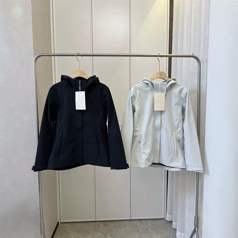 New autumn women's windproof and water-resistant hooded jacket